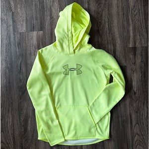 Women’s Under Armour hoodie Size Medium